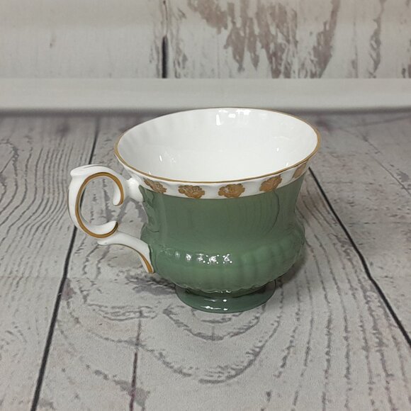 Crown Staffordshire Tea Cup And Saucer Green With Gold Roses E614 England - Picture 4 of 16